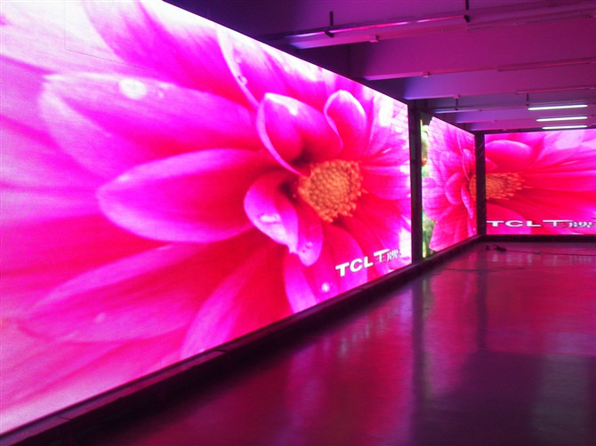 室內P7.62全彩LED顯示屏